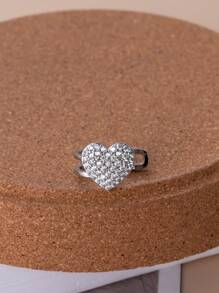 1個水晶大愛心軟骨耳鉤螺紋後螺母珠寶花形立體鑽體三角耳環,女士顱耳飾品