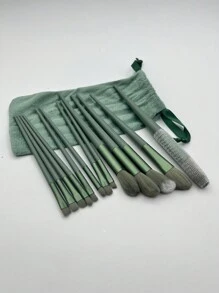 13件套便携式常青蓝化妆刷套装，包含腮红刷、眼影刷等，全套美妆工具，化妆刷套装，化妆刷套装，化妆刷套装，全套化妆套装，化妆刷套装，化妆刷套装，化妆礼盒套装