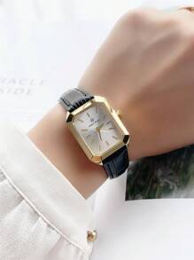 Pablo Raez 1 件女士 18K 镀金不锈钢方形表壳模拟石英手表，白色表盘和黑色皮革表带，50 米防水，优雅，适合日常生活、工作、派对、生日 - 送给女性的绝佳礼物 - 金色 - 查看 9