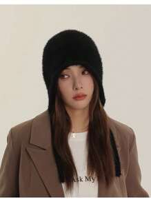 1件女式簡約時尚毛絨柔軟帶蝴蝶結細節針織耳掩帽，適合冬季日常穿著休閒