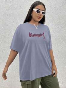 Camiseta Babygirl Oversized Estampa Grafica Bordada Palavra Bebezinha Elogio Apelido Beleza Admirar Old School Letras Gotico Aesthetic Manga Curta Ombro Caido Feminino