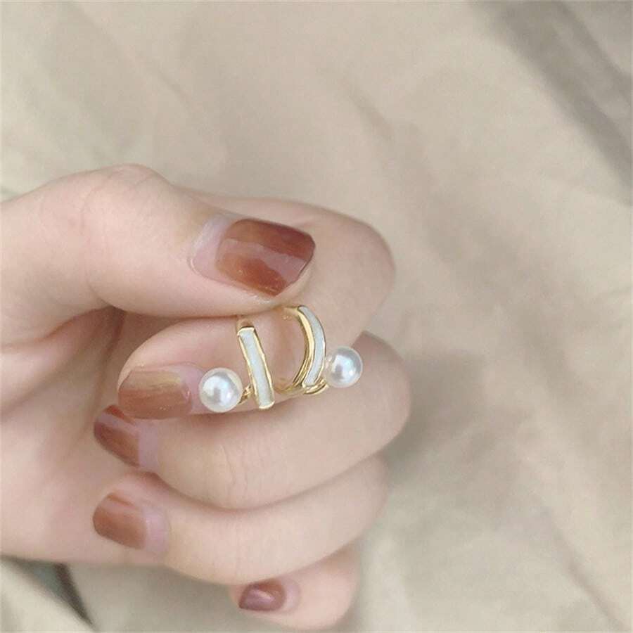 一对优雅复古仿珍珠耳环，搭配简约精致的滴釉耳环，时尚个性耳环 - 金色 - 查看 1