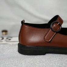 女性英式扣帶厚底樂福鞋,2023年新款法式平底鞋 - 棕色 - 查看 5