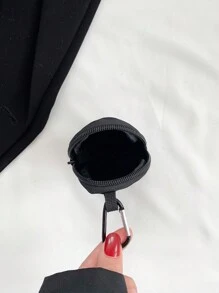 Una bolsa elegante y linda hecha de tela de poliéster adecuada para usar como llavero o colgante para hombres y mujeres, de moda y ligera, ideal como regalo de aniversario, cumpleaños o para trabajadores de cuello blanco, tanto para hombres como para mujeres. También puede usarse como cartera, llavero, mini cartera, monedero o bolsa de cambio. - Negro - Ver 4
