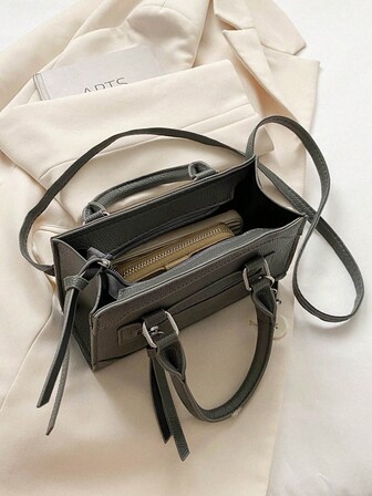 2025 New Solid Color PU Patchwork Zipper Handbag, Simple Fashion Outdoor Personalized Small Square Bag, Versatile Shoulder/Crossbody Tote Bag With Adjustable Strap