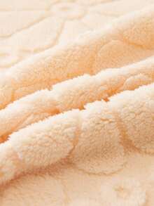 1pc Winter Thickened & Warm & Comfortable & Pet-Proof & Anti-Dirty & Anti-Skid & Anti-Dust Sofa Cover With Soft & Modern & Simple Stylish Design And Floral Pattern, Suitable For L-Shaped Sofa And 1/2/3/4 Seat Sofa - Beige - View 6