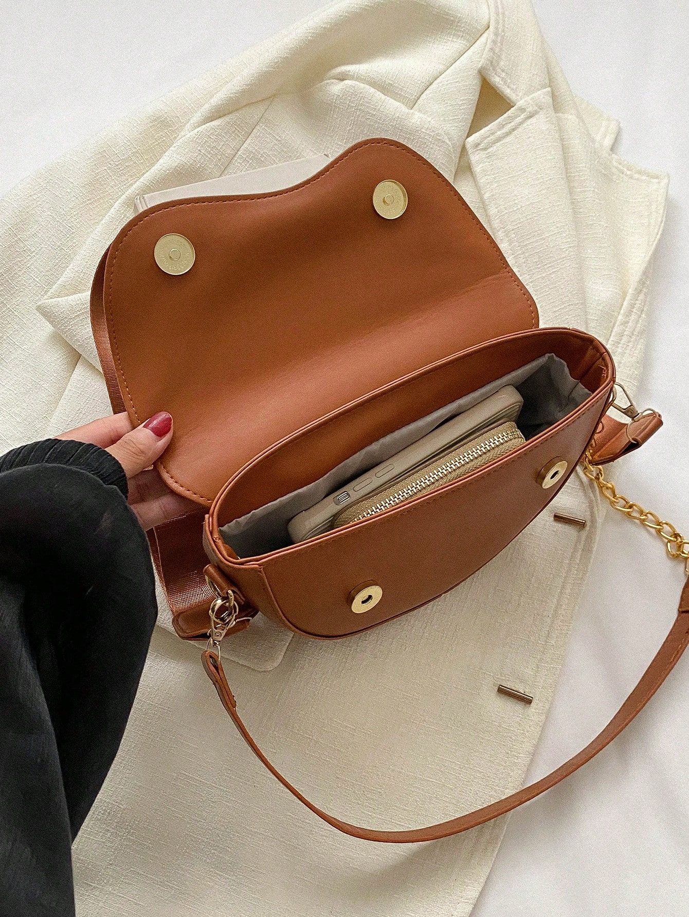 حقيبة كتف صغيرة جذابة بلون صلب بطية بسيطة للاستخدا...