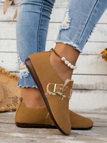 Damskie buty na płaskiej podeszwie w stylu vintage, wiosna i jesień, miękkie dno, wygodne, dekoracyjna metalowa klamra, wsuwane mokasyny dla studentów