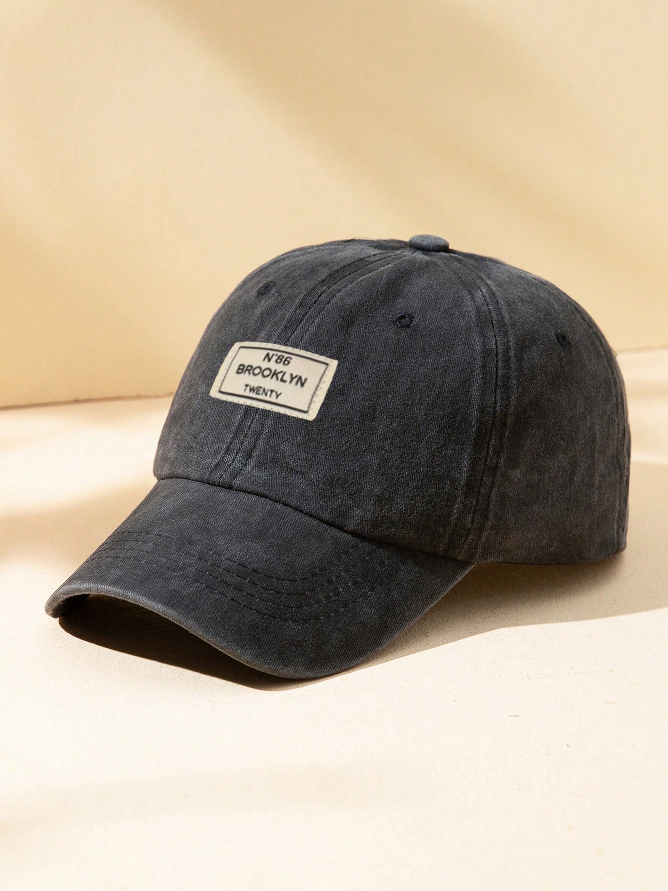 قبعة بيسبول خارجية عصرية