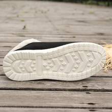 女性時尚、舒適、簡約的冬季保暖黑色軟底鞋 - 黑色 - 查看 2