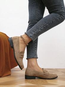 女款平底皮革懶人鞋，低幫鞋款，阿爾卑斯山女鞋，女款平底休閒鞋，室內鞋