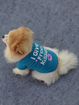 1件多色淋漓效果唇印衛衣/短袖t恤,適用於小型和中型寵物