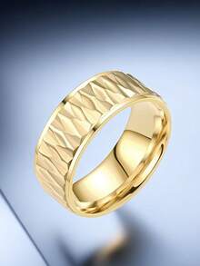 1個時尚鈦鋼戒指,帶有鑽石形狀的三角剪口,適用於商務或休閒服裝,是情人節、派對配件、情侶珠寶的完美選擇,男女皆宜,是受歡迎的禮物和多用途的手飾