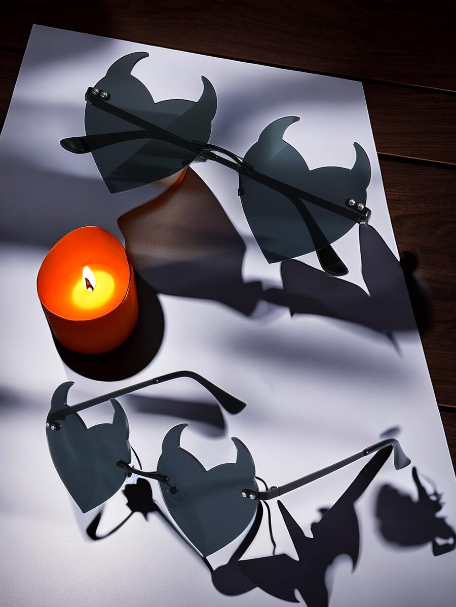 1入夜光萬聖節派對西洋棋看板眼鏡,情人節紅心牛角特色裝扮,四季皆宜,包括眼鏡繩