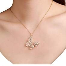 1 件蝴蝶水钻吊坠轻奢潮流镀铜 14k 金项链，适合女性生日礼物或日常佩戴