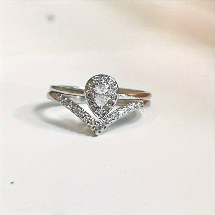 水滴形皇冠鑽石戒指,奢華又時尚的結婚戒指