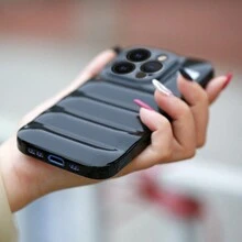 Fundas para iPhone 11 | 12 | 13 | 14 | Pro | Max | Puffer Ultra Protectora, Moda, Brillo, Aesthetic, Silicona Suave, Elegante, Antigolpes, Diseño Único, Accesorio Chic diseño The Puff Case - Negro - Ver 4