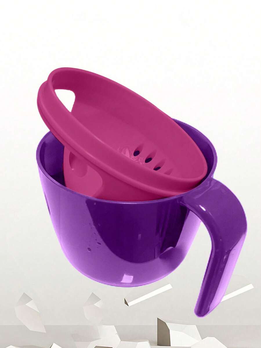 1pc Red Bear Design Shower Cup & Shampoo Rinser For Kids' Bath Time