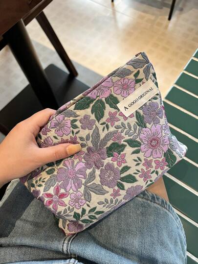 Bolsa de maquillaje estética para viajes, 1 pieza Bolso de tocador grande con capacidad, ligero y con estampado floral de margarita, multifuncional organizador de cosméticos, bolso de mano, billetera, estuche portátil para guardar cosméticos, brochas, artículos de cuidado de la piel, teléfono móvil, monedas, pequeños artículos, para uso en vacaciones y la escuela, organizador de maquillaje, regalos esenciales, accesorios con cremallera, bolsa de uñas, bolsa de maquillaje, bolsa de cosméticos, bolsa de maquillaje, bolsa de maquillaje, bolsa de maquillaje, bolsa de maquillaje, bolsa de cosméticos, organizador de maquillaje, viaje, bolsa de maquillaje, bolsa, tocador, bolsa de maquillaje, artículos esenciales de viaje, bolsa, accesorios de tocador, bolsa de maquillaje pequeña, bolsa de maquillaje, bolsa de cosméticos, artículo esencial de viaje, gran capacidad, bolsa de maquillaje grande, regalos de Navidad, bolsa, viaje, regalos para mujeres que viajan, artículo esencial, bolsa, embrague