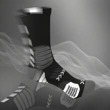 Sports Outdoor 1 Pair Pro Athletic Compression Cushioned Tech Sports Basketball Socks Black White