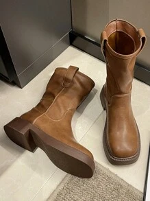 2023秋冬季新款女士中筒牛仔靴,具備復古元素和粗跟 - 卡其色 - 查看 5