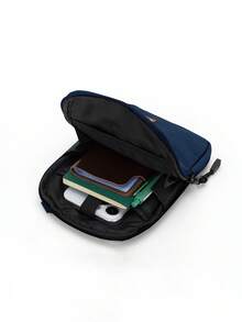 小型單肩背包,防水斜跨包,男女兒童皆適用。旅行,多種裝置方式,中性款肩背包,胸前斜跨包。大容量輕量化胸口袋適合兒童