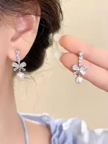 1pair French Style Luxurious Bowknot & Faux Pearl Design Chic Sweet & Elegant Earrings For Women