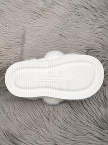 女式厚絨野外穿戴珍設計拖鞋,黑白格紋圖案和蝴蝶結裝飾,冬季加厚保暖,防滑室內鞋