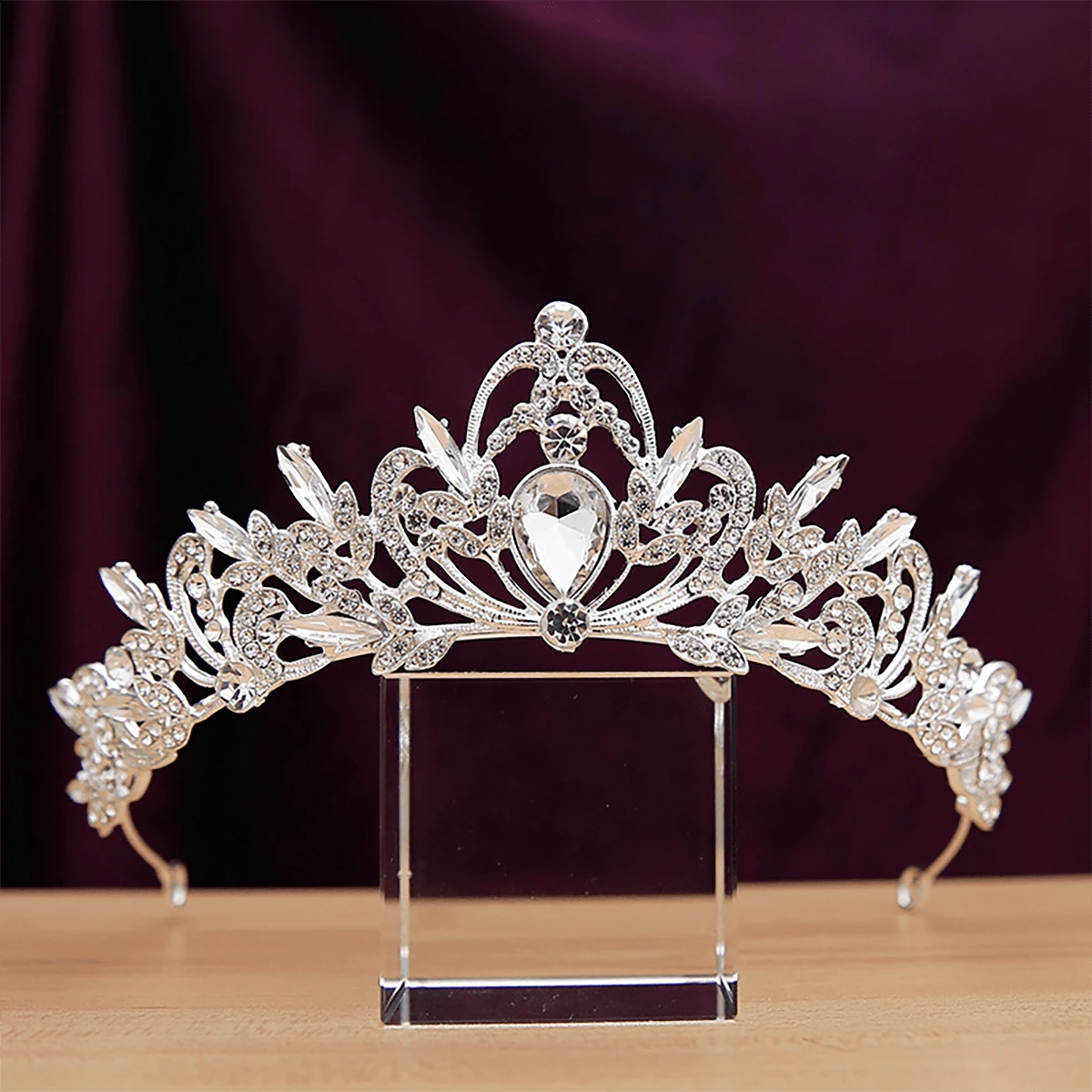 ティアラ シルバーティアラ フラワーモチーフ クリスタル 【X0103