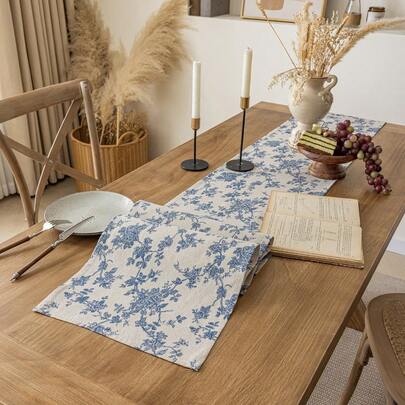 1pc Vintage Blue Rose Print Rectangular Table Runner, Farmhouse Style Tablecloth, Home Decor Scarf, Suitable For Farmhouse, Study, Tea Table Etc., Outdoor Table Runner, Folding Table Decor, Camping, Picnic, Outdoor Decoration
