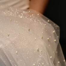 1件新娘閃爍詳細款式的婚紗頭紗,非常適合婚禮派對週年紀念 (無髮梳)