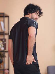 Men Shirts - 黑色 - 查看 3