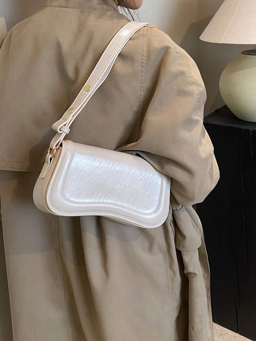 米色包包 高档质感斜挎包 女士新款时尚单肩腋下方形包