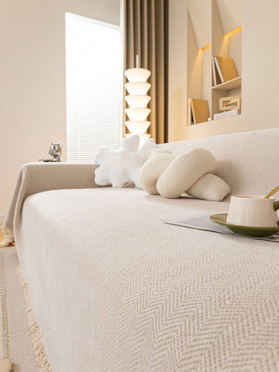 1pc Chenille Solid Color Tasseled Sofa Slipcover, Crafted With Anti-Scratch Technique, Suitable For Living Room, Bedroom, Office, Home Decor, For 1/2/3/4 Seater Sofas