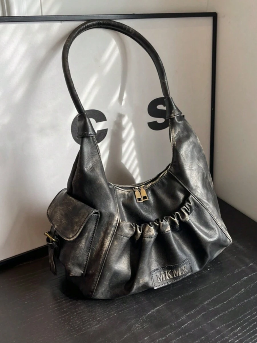 韩版简约小众纯色黑色复古质感女包秋冬新款时尚潮流手提包休闲百搭通勤旅行大容量单肩包