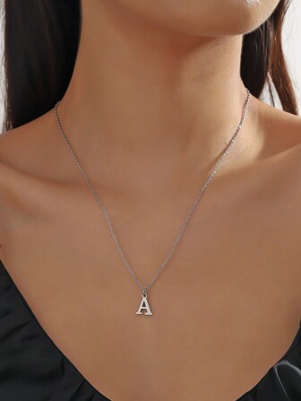 1件個性化極簡主義女士不鏽鋼26個字母吊墜項鍊