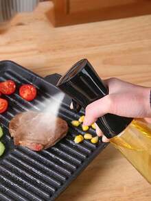 1入組200ml黑色油霧瓶,極簡主義塑料材質,防漏油,適用於廚房燒烤,烤箱,烹飪,空氣炸鍋