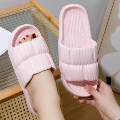 Women's Lightweight Soft Bottom Anti-slip Comfortable Indoor Bathroom Slippers