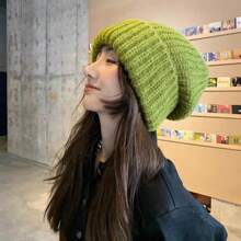 1頂綠色女款冬季針織帽,韓風厚桶毛休閒時尚針織帽,適用於秋冬季節