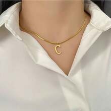 1件装时尚钛钢26字母吊坠蛇骨项链，可定制姓氏，情侣个性化小项链，节日礼物
