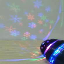1 pieza Luz decorativa nocturna con diseño de copo de nieve LED, alimentada por cable USB, lámpara de ambiente decorativa, regalo creativo, decoración navideña, decoración de árbol de Navidad, decoración de dormitorio, decoración del hogar, decoración de fiesta, decoración de vacaciones, decoración de habitación