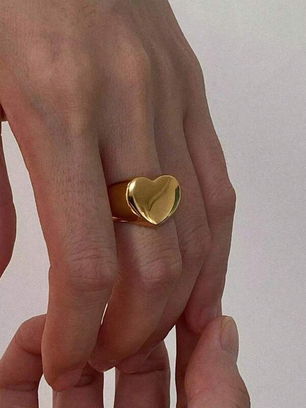 1pc Stainless Steel Golden Yellow Heart Shape Simple Ring, Suitable For Daily Decoration Or Gift Giving Valentines,Mom,Mother,Mother's Day,Gift
