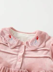 嬰兒女孩花卉刺繡外套