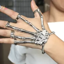 1 chiếc vòng tay đầu lâu Punk bạc, đạo cụ tiệc thời trang và cá nhân hóa, vòng tay nhẫn năm ngón đa năng, chuỗi xương tích hợp có thể điều chỉnh - Bạc - Xem 1