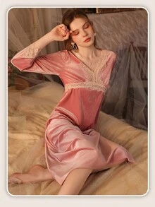 Luxurious And Sexy Pink Nightgown - Pink - View 2