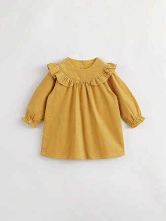 少女甜美有趣的荷葉邊圓領長袖裙,秋季