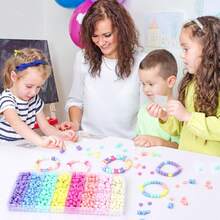 720入組糖果色心形珠子,星形和圓形散珠,可用於手工製作手鐲,項鍊和珠寶