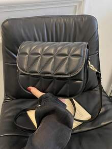 新款时尚女士马鞍包、斜挎单肩包、单肩包、优质、独特风格