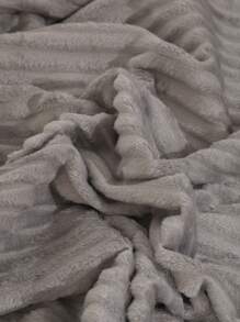 Cobijas Matrimonial Con Patrón De Rayas Cómodo y Suave, Frazada Matrimonial De Rayas Para Cama o Sofá, para Toda Estaciones, Disponible En Muchos Colores Diferentes (200*220 cm) - Gris - Ver 9