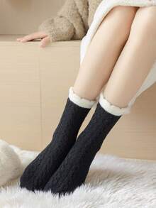 2 Pairs Women's Plush Warm Striped Socks - Black and White - View 3